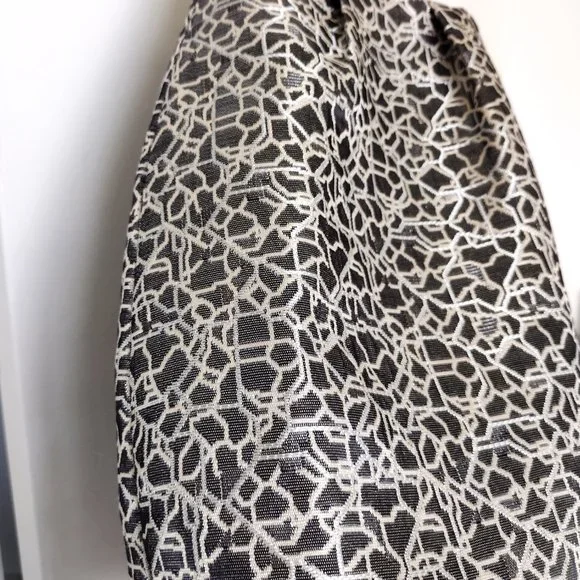 Charlise Robe - Picture 3 of 11